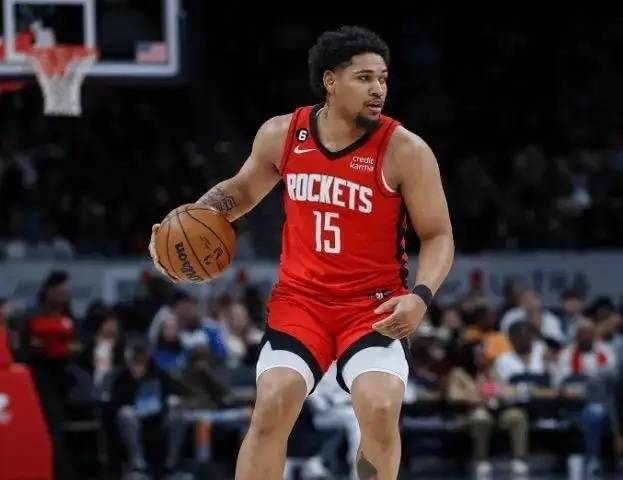 明尼苏达森林狼:NBA早报｜欧文参加博饼 快船退出哈登谈判 明尼苏达森林狼签约尼克斯