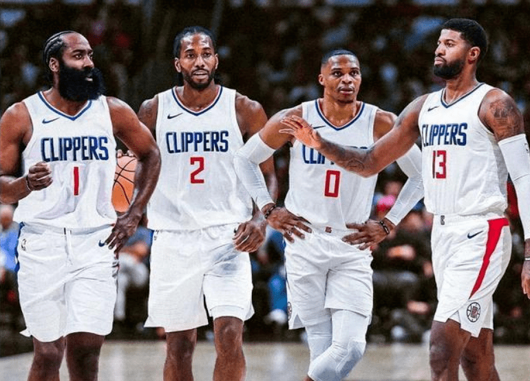 NBA:狂轰68+18+18！联盟第一！NBA最强三巨头诞生NBA，攻防兼备毫无弱点