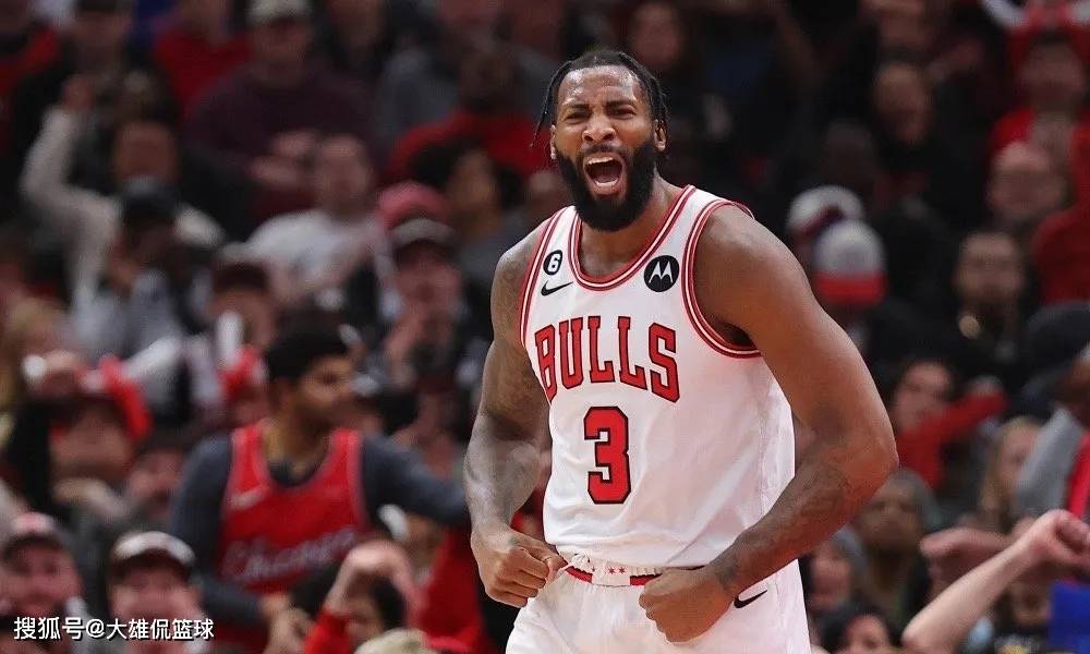 NBA:美媒将NBA史上收入最高的25名中锋分成四档NBA，仅一人和奥尼尔并档