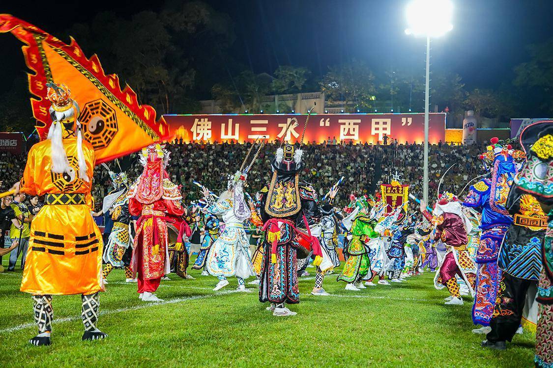 西甲:图集｜英歌响战舞起 国家级非遗潮汕英歌舞闪现“西甲之夜”