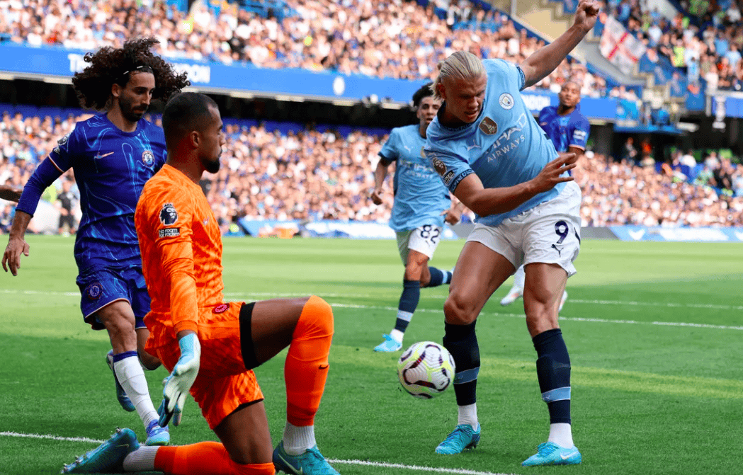 英超:2-0英超！英超豪门对决 12.9亿战舰轻松完胜 神锋联赛100场91球太无解